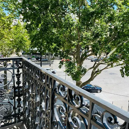 شقة Champs Elysees باريس