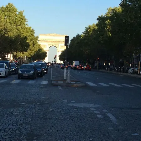 Apartment Champs Elysees
