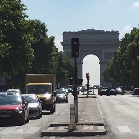 شقة Champs Elysees باريس