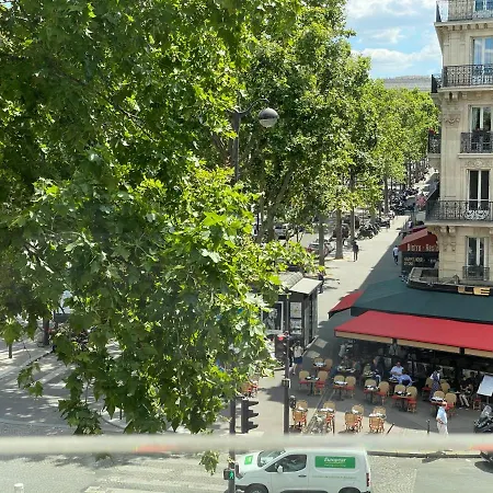Champs Elysees パリ